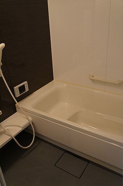 画像7:追い焚き・浴室暖房乾燥機付きのバスルーム♪