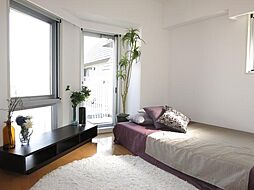 東急東横線 学芸大学駅 徒歩3分の賃貸マンション 7階1Kのリビング/ダイニング