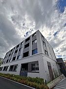 南長尾町1丁マンション 3階 築2年8ヶ月の賃貸物件