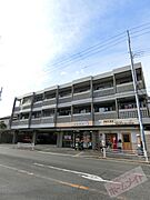 高石駅より徒歩13分 3階 築31年の賃貸物件