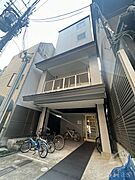 烏丸駅より徒歩5分 4階 築9年の賃貸物件