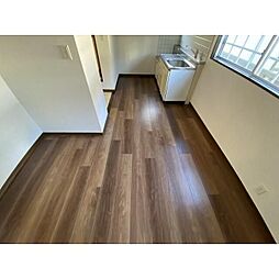 メゾン堀之内 B101 2LDKのリビング/ダイニング