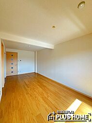 ラトゥール 2階2LDKのリビング/ダイニング