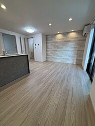 Regaro前原Shiki 1階1LDKのリビング/ダイニング