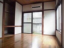 アルカディア弦巻 1階1Kのリビング/ダイニング