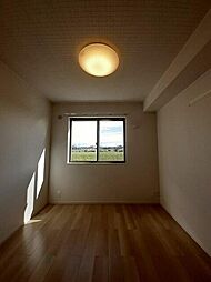 グレイス レジデンス 1階2LDKのリビング/ダイニング