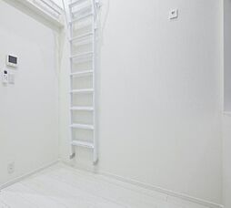 ル・ベルソー駒沢 2階ワンルームのリビング/ダイニング