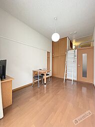 レオパレスＣＯＭＦＯＲＴひらのIII 1階1Kのリビング/ダイニング