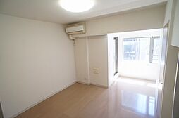 シャンブリーズ三越前 5階ワンルームのリビング/ダイニング