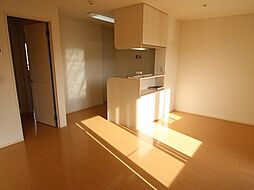 ル・ソレイユ 302 3階2LDKのリビング/ダイニング