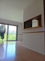 ヴィルヌーブ 南棟 1階2LDKのリビング/ダイニング