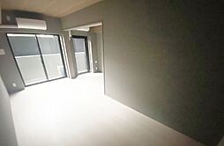 メイクスＷアート小村井 3階1LDKのリビング/ダイニング