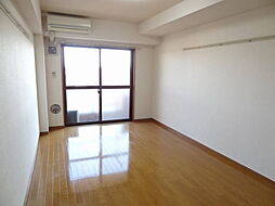 クレオ舞浜Ａ・Ｂ 3階1Kのリビング/ダイニング