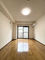 アリュール 101 1階1Kのリビング/ダイニング