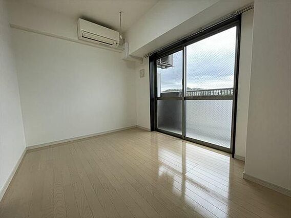 ル・カリエンテ_内装_0