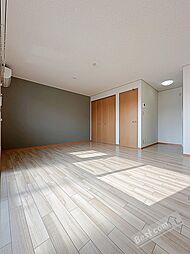 サンパティーク山中 201 2階ワンルームのリビング/ダイニング