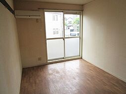 小田急小田原線 町田駅 バス10分 南農協前停留所下車 徒歩5分の賃貸アパート 1階1Kのリビング/ダイニング