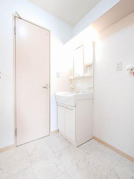 apartment 宮城県栗原市築館宮野中央３丁目2-15
築館宮野中央の賃貸情報を見る
物件地図