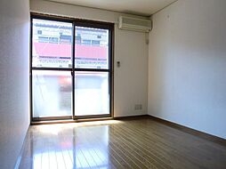 フルール・アレイ 1階1Kのリビング/ダイニング