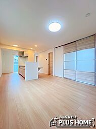 D-ROOM尾崎丁 1階2LDKのリビング/ダイニング