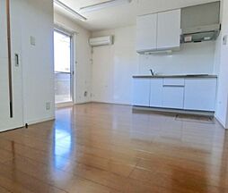 ウィスタリア・ガーデン B棟 1階1LDKのリビング/ダイニング