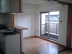 インヴィテ・ボヌ−ルII番館 3階2DKのリビング/ダイニング