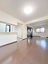 ロイヤルトーリータワーズ 9階2LDKのリビング/ダイニング