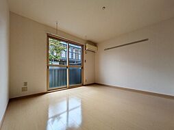 ルインズ・イン・マルヤマD 1階1Kのリビング/ダイニング