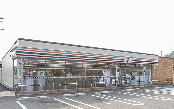画像30:セブンイレブン和歌山和佐関戸店 358m
