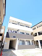 吹田駅より徒歩9分 3階 築12年9ヶ月の賃貸物件