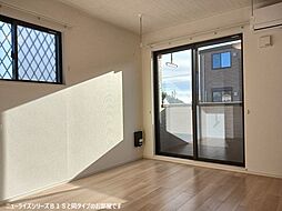 ＳＵＮＲＩＳＥ 1階2LDKのリビング/ダイニング