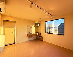 カーサ本木 3階ワンルームのリビング/ダイニング