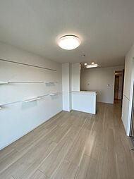 JR総武線 本八幡駅 徒歩20分の賃貸マンション 5階1LDKのリビング/ダイニング