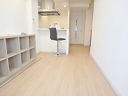 ガーデンハイツ淵野辺 4階ワンルームのリビング/ダイニング