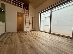 メゾン・ブラン・アネックス 1階ワンルームのリビング/ダイニング