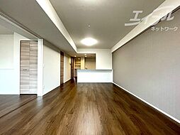 ジョワイユ新大阪 11階2LDKのリビング/ダイニング