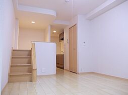 サニーキャンプ東雲I 1階ワンルームのリビング/ダイニング