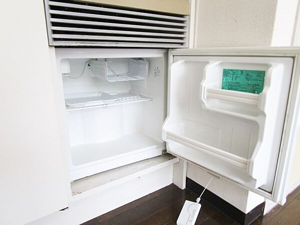 画像8:ミニ冷蔵庫完備。