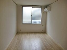 エステート西台 1階ワンルームのリビング/ダイニング