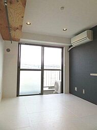 メゾン・ド・アゼリア 2階ワンルームのリビング/ダイニング