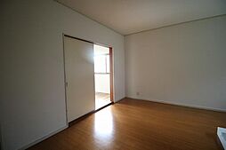 プラザドゥサン 1階1DKのリビング/ダイニング