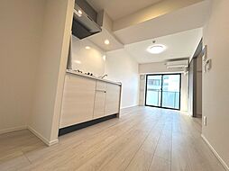 ルフォンリヴェント池袋 702 7階1LDKのリビング/ダイニング