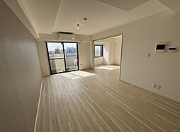 U COURT 西新井 6階3LDKのリビング/ダイニング