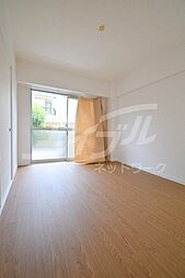 阪急千里線 関大前駅 徒歩5分の賃貸マンション 1階2DKのリビング/ダイニング