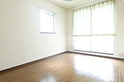 ドエルハウス 203 2階ワンルームのリビング/ダイニング