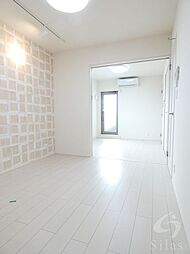 阪急宝塚本線 岡町駅 徒歩10分の賃貸アパート 2階1LDKのリビング/ダイニング