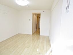 メゾンフォーリスト 303 3階1Kのリビング/ダイニング