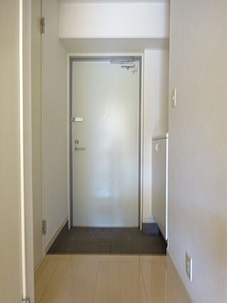 ＢｒｅｅｚｅＧＯＴＥＭＢＡ_内装_8