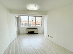 芝ビルディング 10階ワンルームのリビング/ダイニング