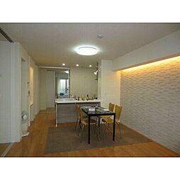 ジューンベリーガーデン北畠 1階2LDKのリビング/ダイニング